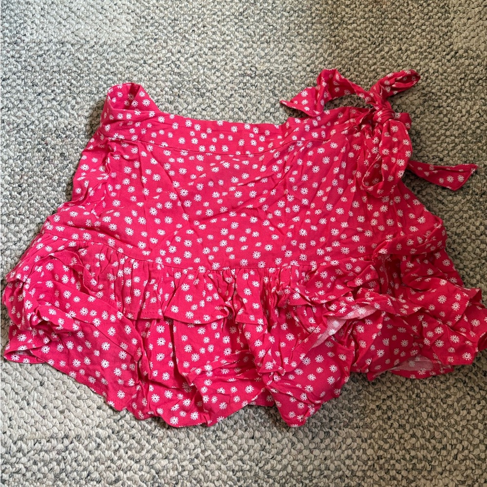 Forever 21 Red Floral Patterned Top